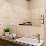 Kamienica 3*