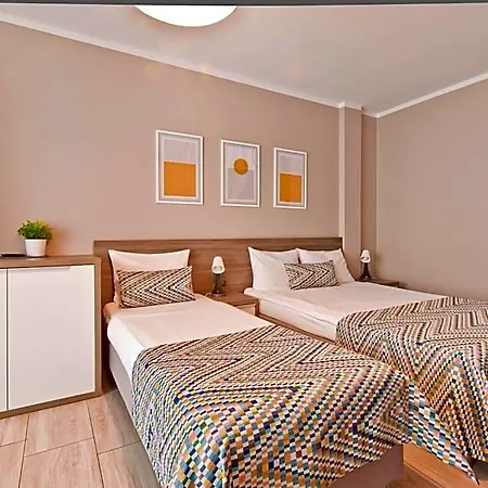 Kamienica 4*