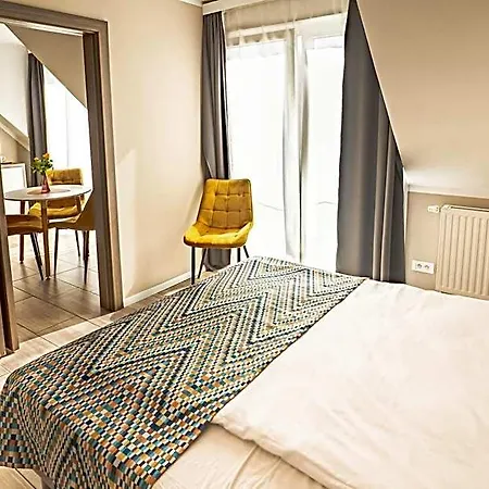 Kamienica 4*